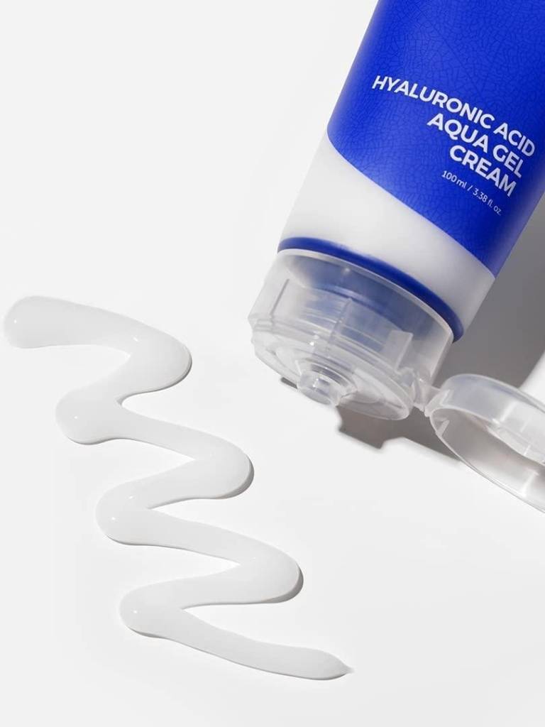 Hyaluronic Acid Aqua Gel Cream with a visible swatch on a white background