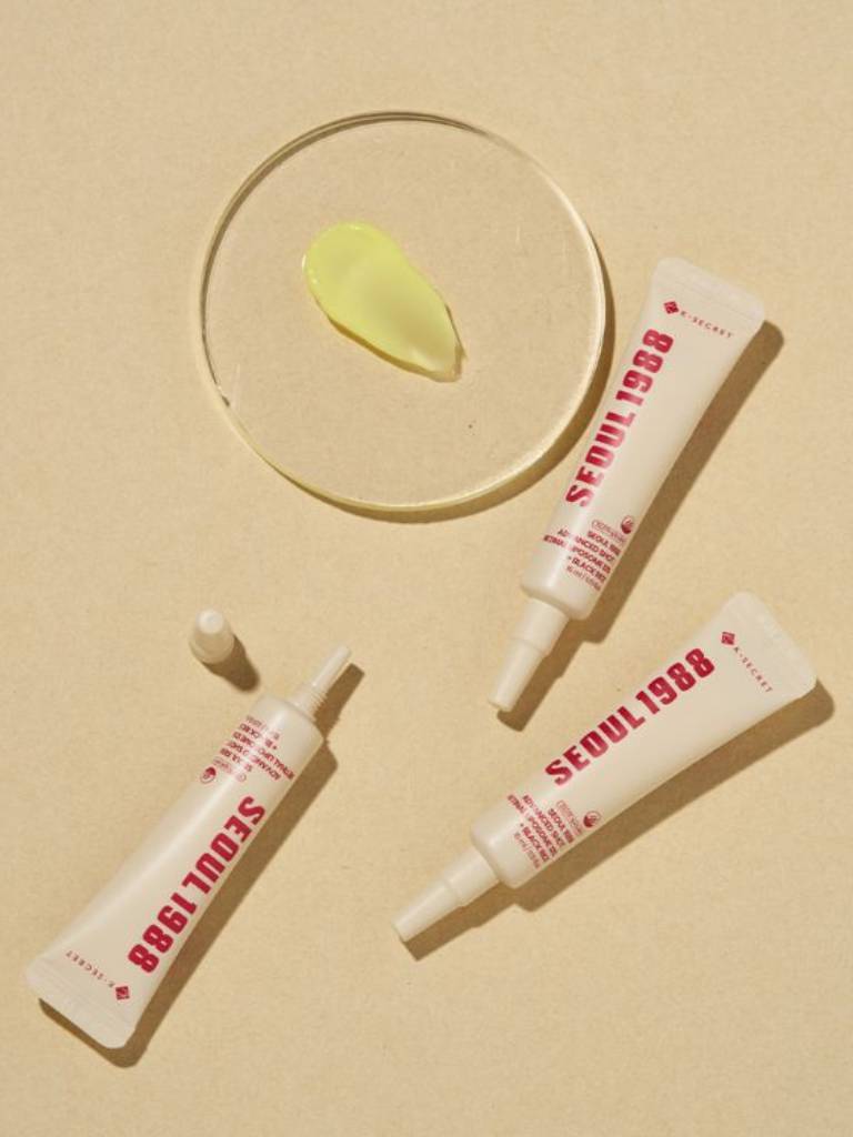 Skincare products with 'Seoul 1988' branding on a beige background
