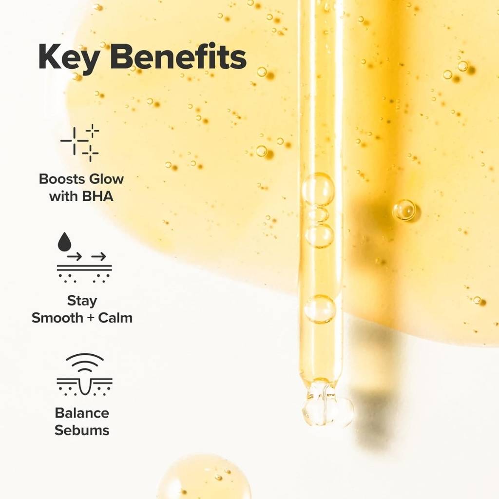 “Close-up of Beauty of Joseon Glow Serum packaging – brightening serum with niacinamide and propolis extract”
