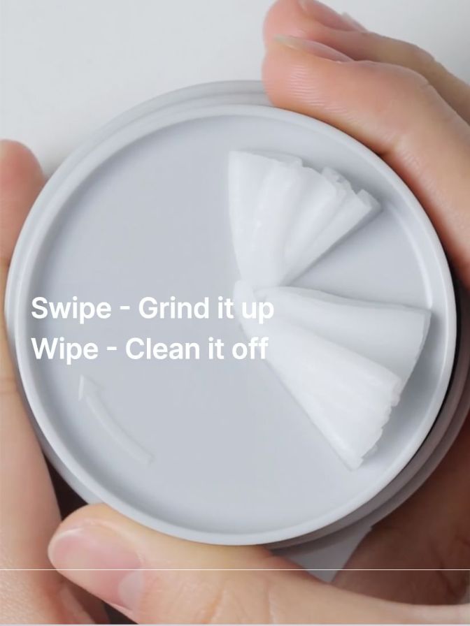 Container with cotton pads and text instructions on a white background